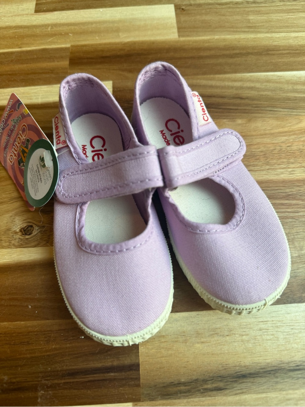 Cienta Lilac Canvas Mary Jane Kids Shoes size 6 NEW